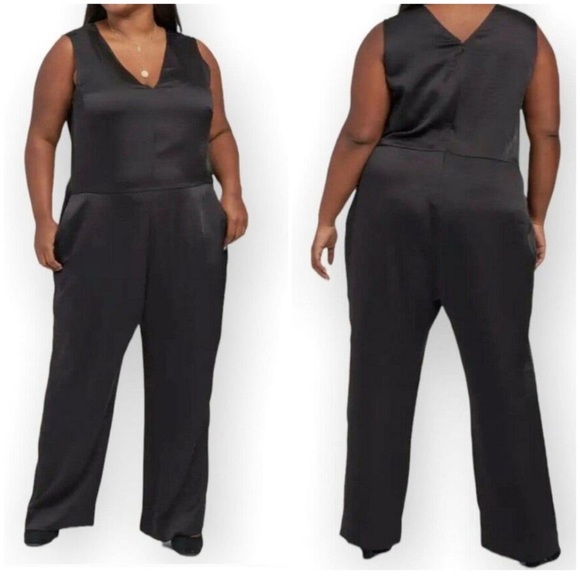 Universal Standard black satin v neck wide leg jumpsuit Size Small - Picture 1 of 6